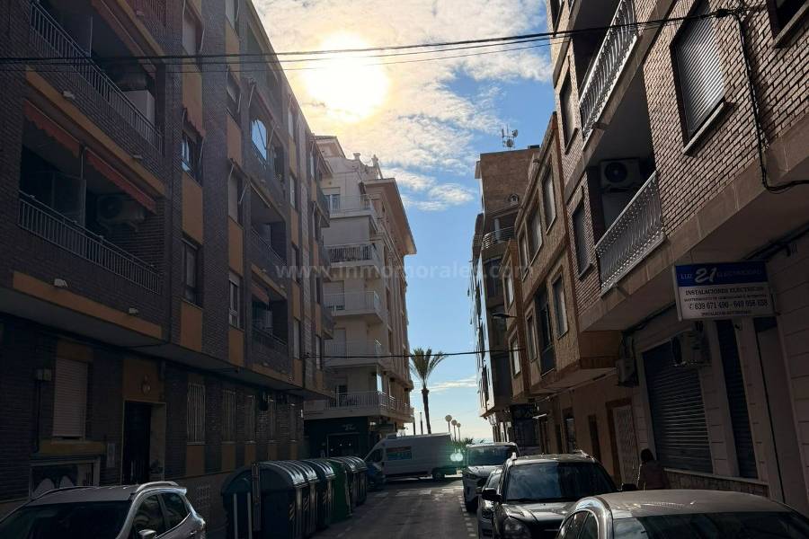 Venta - Apartamento / Piso - Torrevieja