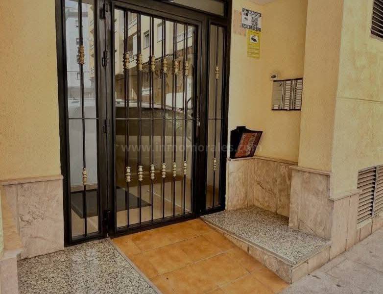 Resale - Apartment  - Torrevieja - Playa del Cura