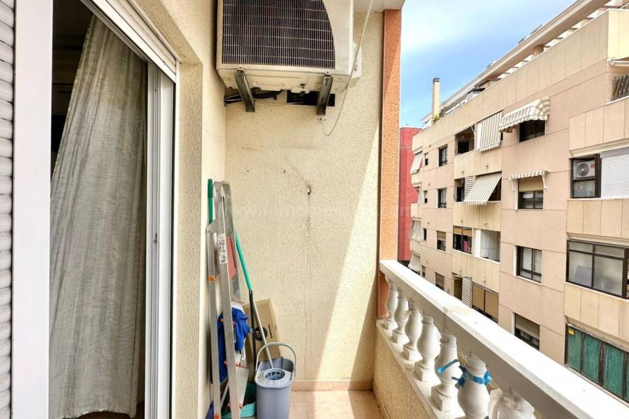 Venta - Apartamento / Piso - Torrevieja - Centro