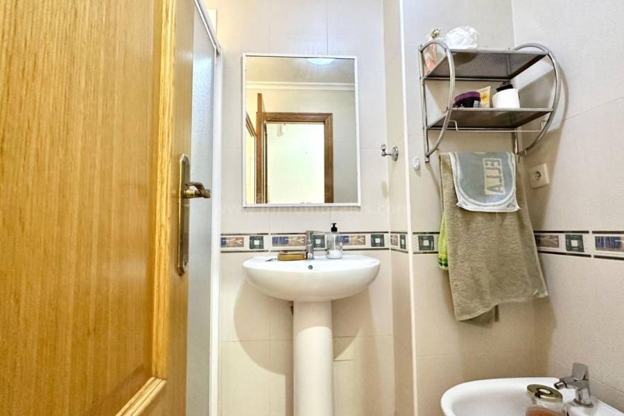 Venta - Apartamento / Piso - Torrevieja - Centro