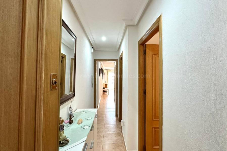 Venta - Apartamento / Piso - Torrevieja - Centro