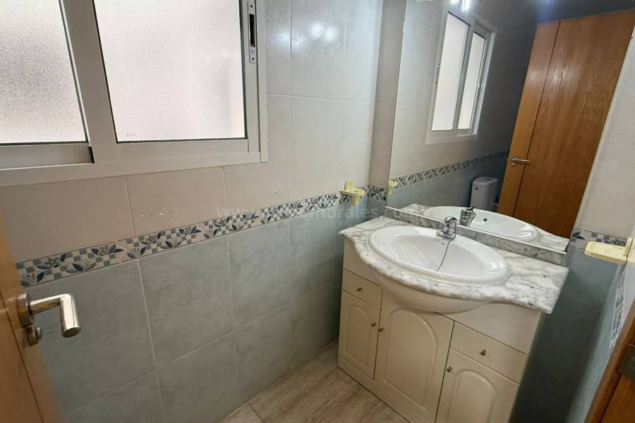 Venta - Apartamento / Piso - Almoradí
