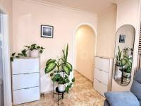 Resale - Apartment  - Torrevieja - Playa de los Locos