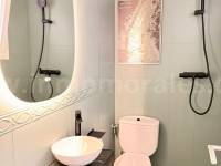 Resale - Apartment  - Torrevieja - Playa de los Locos