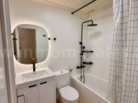 Resale - Apartment  - Torrevieja - Playa de los Locos
