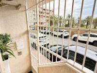 Resale - Apartment  - Torrevieja - Playa de los Locos