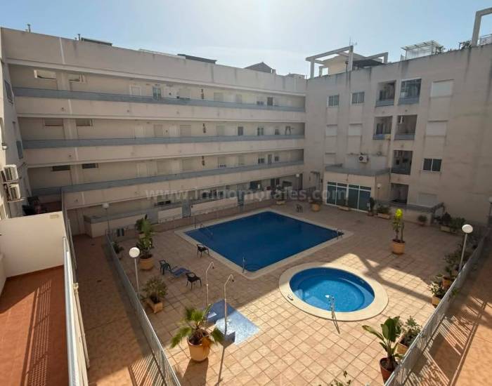 Apartment  - Resale - Almoradí - Almoradí