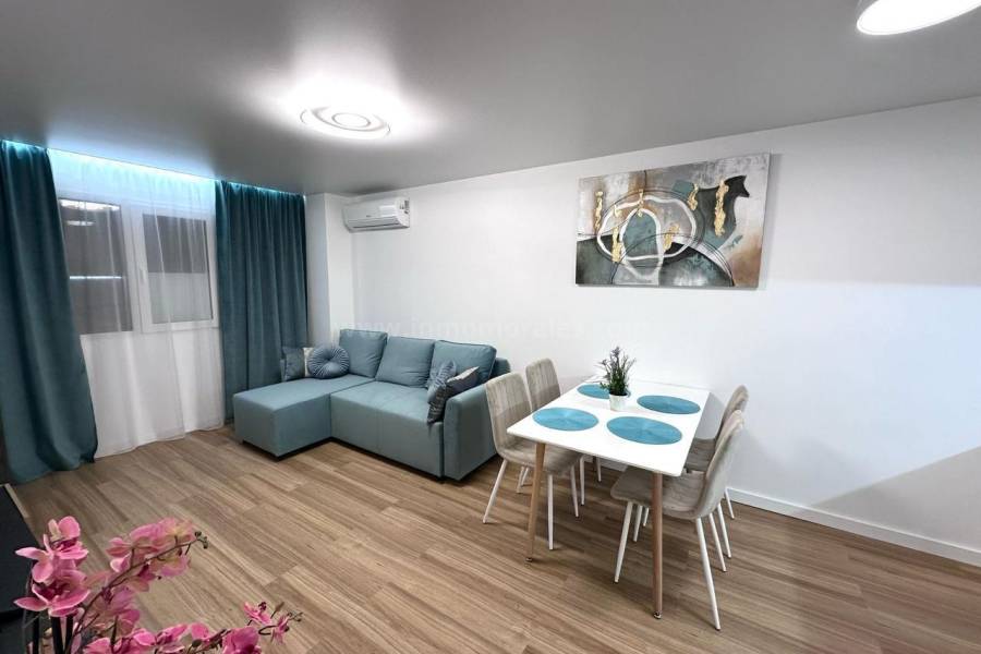 Venta - Apartamento / Piso - Torrevieja - Playa del Cura