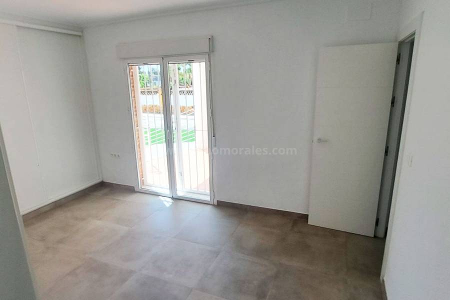 Resale - Country Villa   - Catral