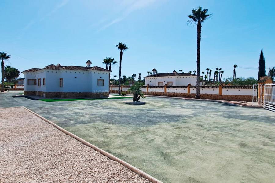 Resale - Country Villa   - Catral