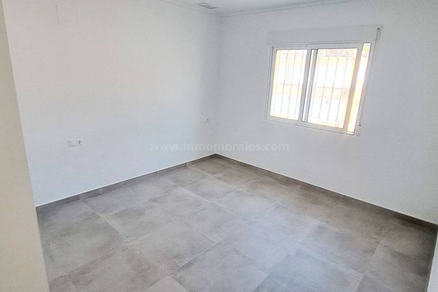 Resale - Country Villa   - Catral