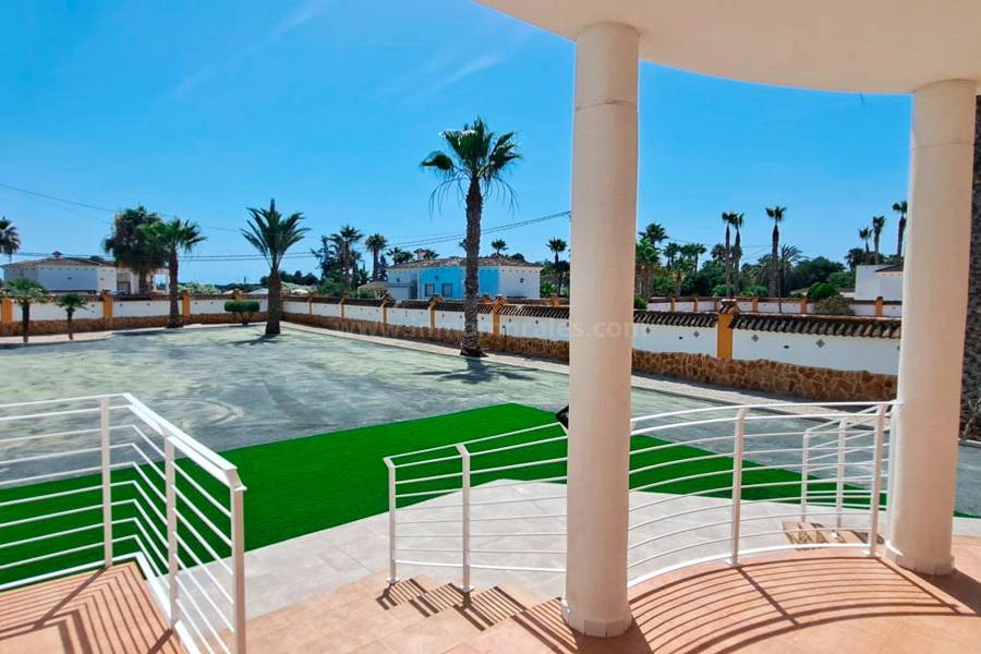 Resale - Country Villa   - Catral