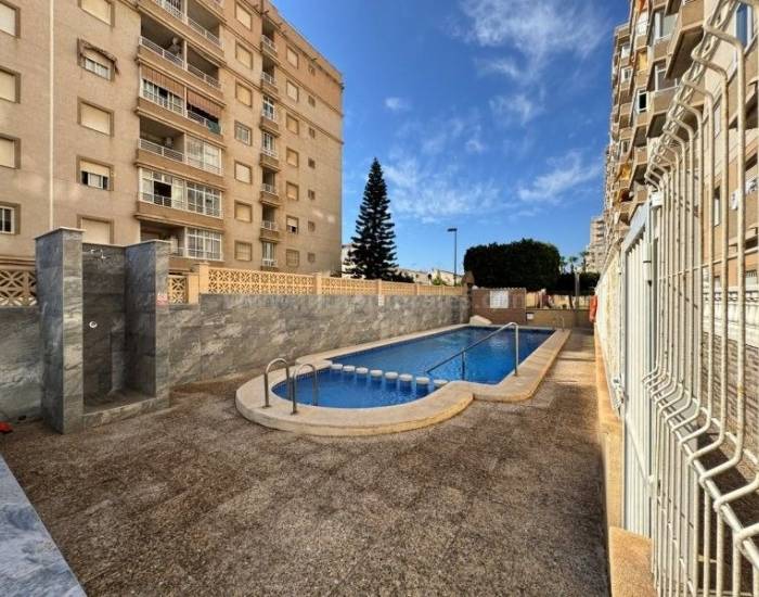 Apartamento / Piso - Venta - Torrevieja - Torrevieja