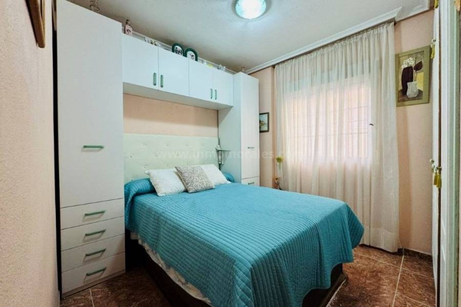 Resale - Apartment  - La Mata