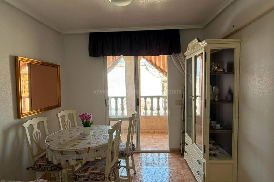 Herverkoop - Appartement - Torrevieja - Centro