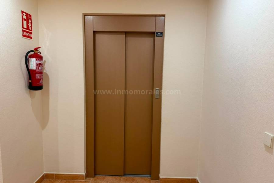 Herverkoop - Appartement - Torrevieja - Centro