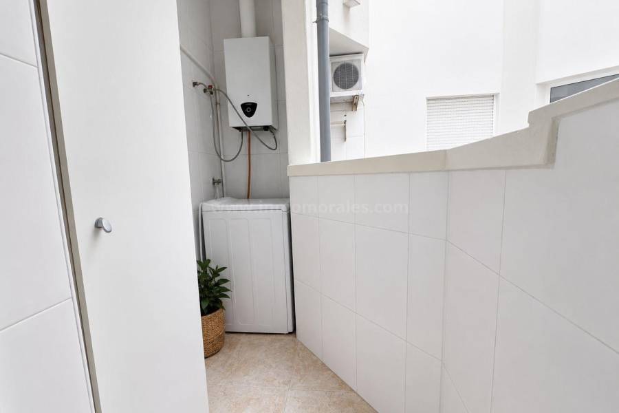 Revente - Appartement - Torrevieja - Centro