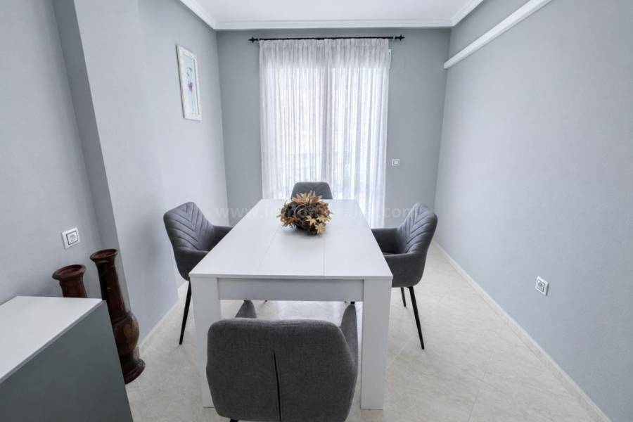 Revente - Appartement - Torrevieja - Centro