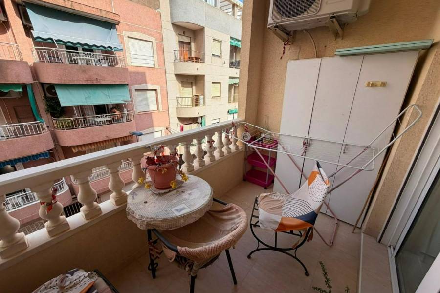 Herverkoop - Appartement - Torrevieja - Playa del Cura