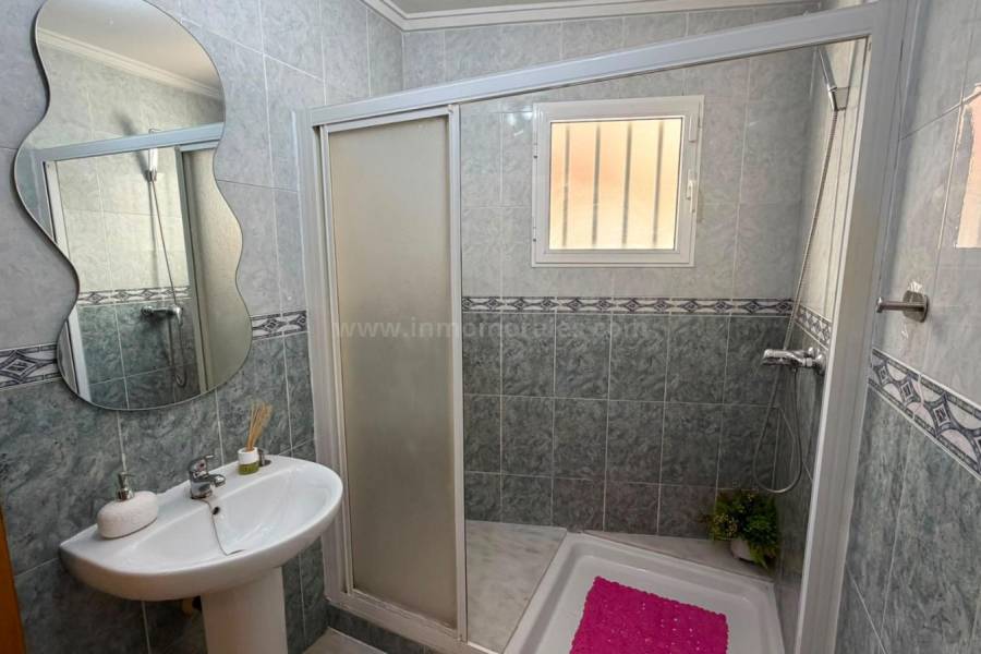 Herverkoop - Appartement - Torrevieja - Playa del Cura