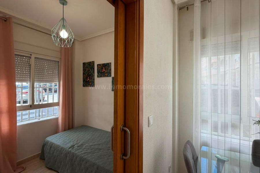 Herverkoop - Appartement - Torrevieja - Playa del Cura