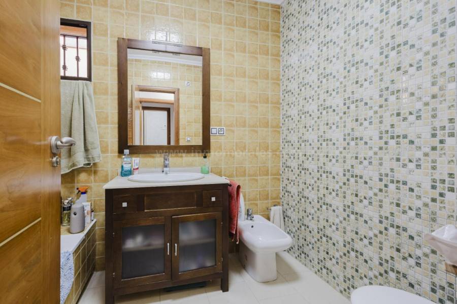 Herverkoop - Vrijstaande woning / villa - Torrevieja - Aguas Nuevas