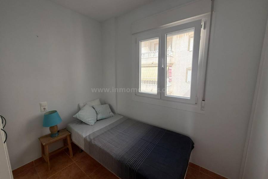 Resale - Apartment  - Torrevieja - Nueva Torrevieja