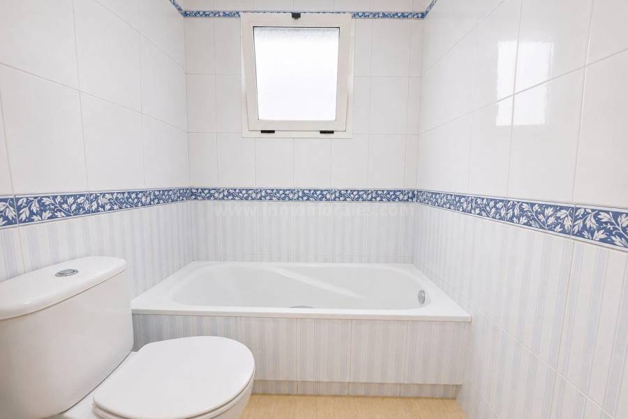 Venta - Apartamento / Piso - Torrevieja - Playa del Cura
