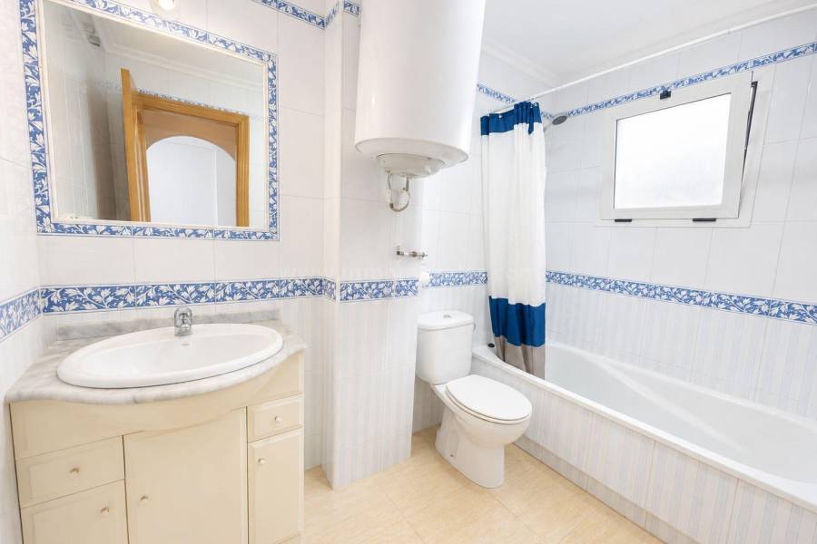 Venta - Apartamento / Piso - Torrevieja - Playa del Cura