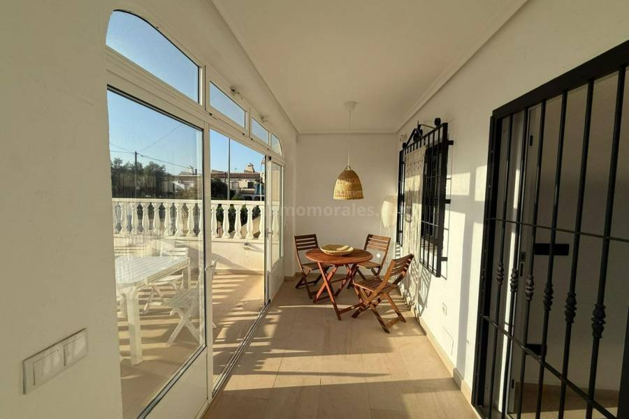 Resale - Semi detached Villa - Torrevieja - Los Frutales