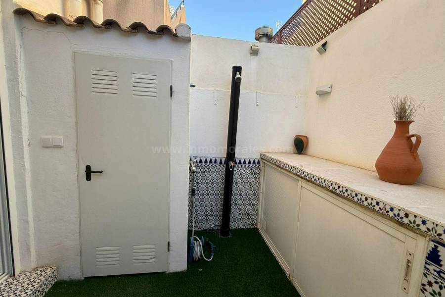 Resale - Semi detached Villa - Torrevieja - Los Frutales