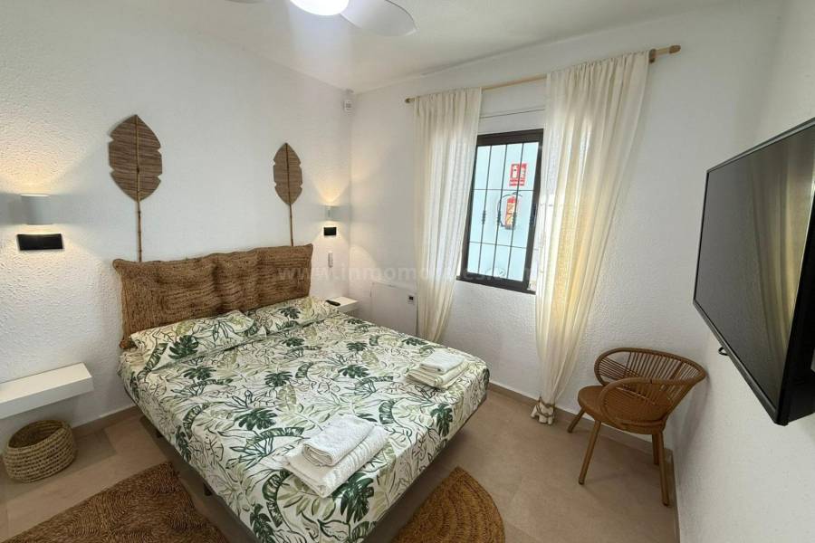 Resale - Semi detached Villa - Torrevieja - Los Frutales