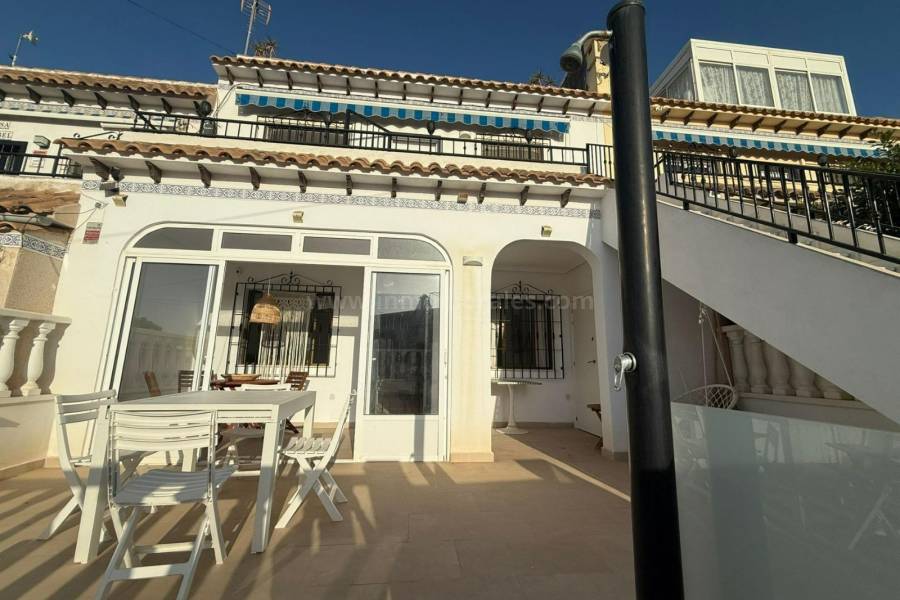 Resale - Semi detached Villa - Torrevieja - Los Frutales