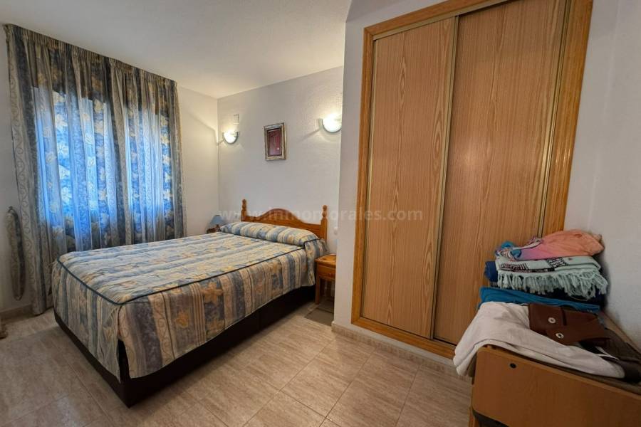 Resale - Apartment  - Torrevieja - Playa del Cura