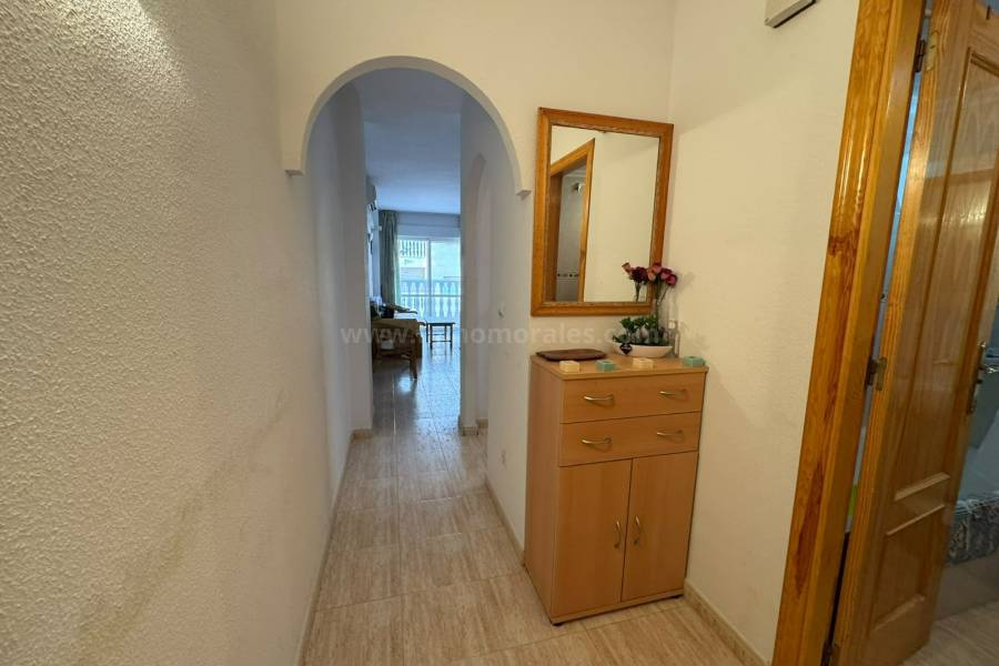 Resale - Apartment  - Torrevieja - Playa del Cura