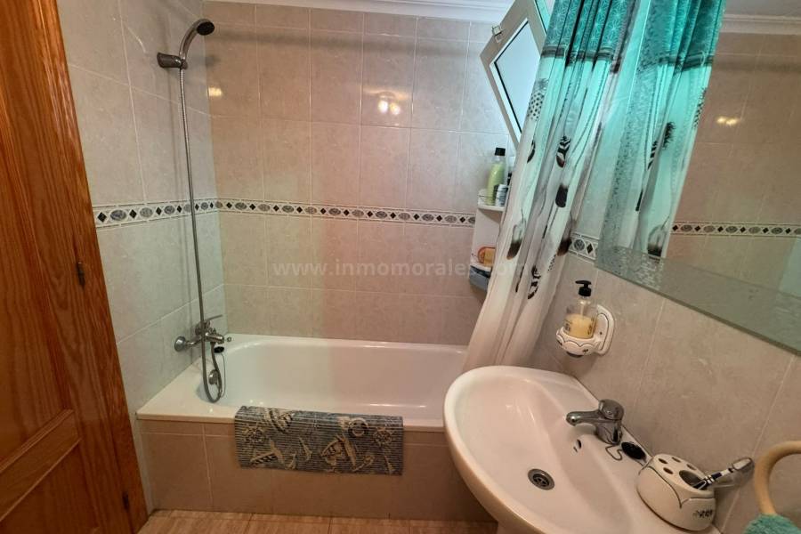 Resale - Apartment  - Torrevieja - Playa del Cura