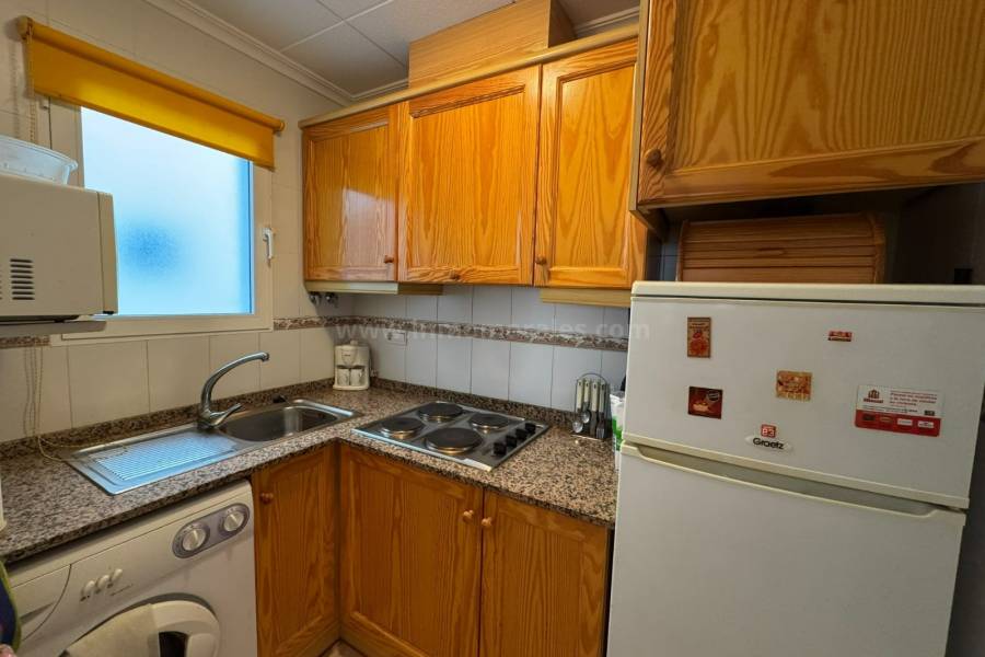 Resale - Apartment  - Torrevieja - Playa del Cura