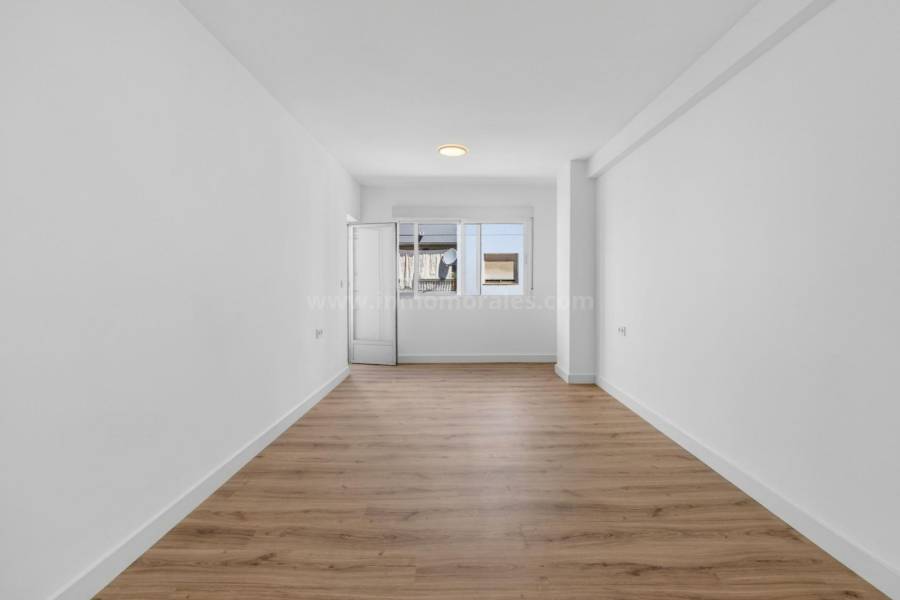 Venta - Apartamento / Piso - Torrevieja - Center Torrevieja