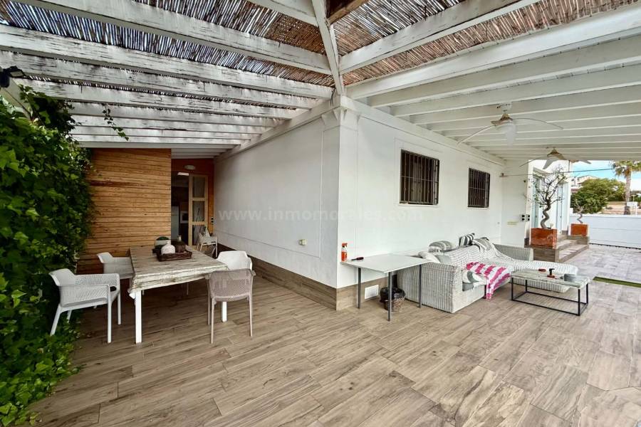 Revente - Maison individuelle / Villa - San Fulgencio - Urb. La Marina